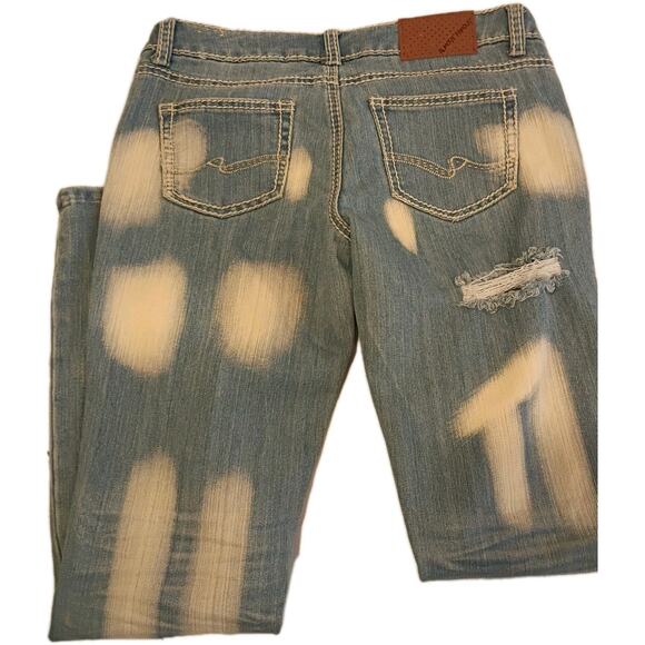 Almost Famous Womens Size 11 (32x28) Distressed Skinny Stretch Jeans Mid Rise - Picture 5 of 5